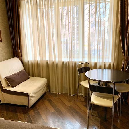 Apartment In Kharkiv , Prospect Nauki 19A Exterior foto